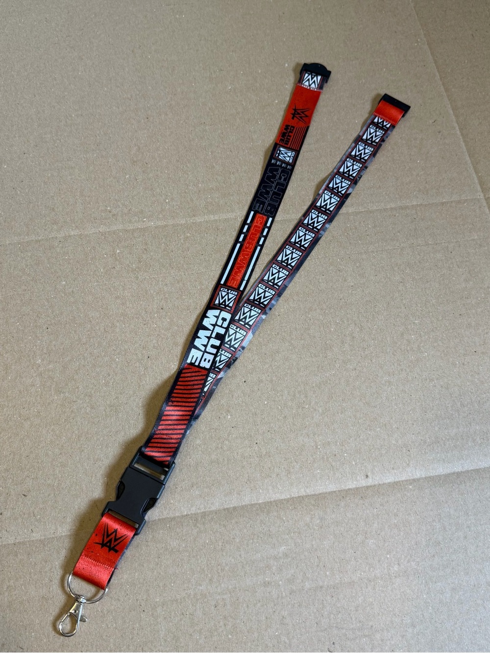 Authentic Founders Club Exclusive “Club WWE” key Lanyard Red Black White